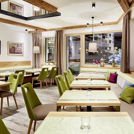 Pensión Gletscherblick 4*